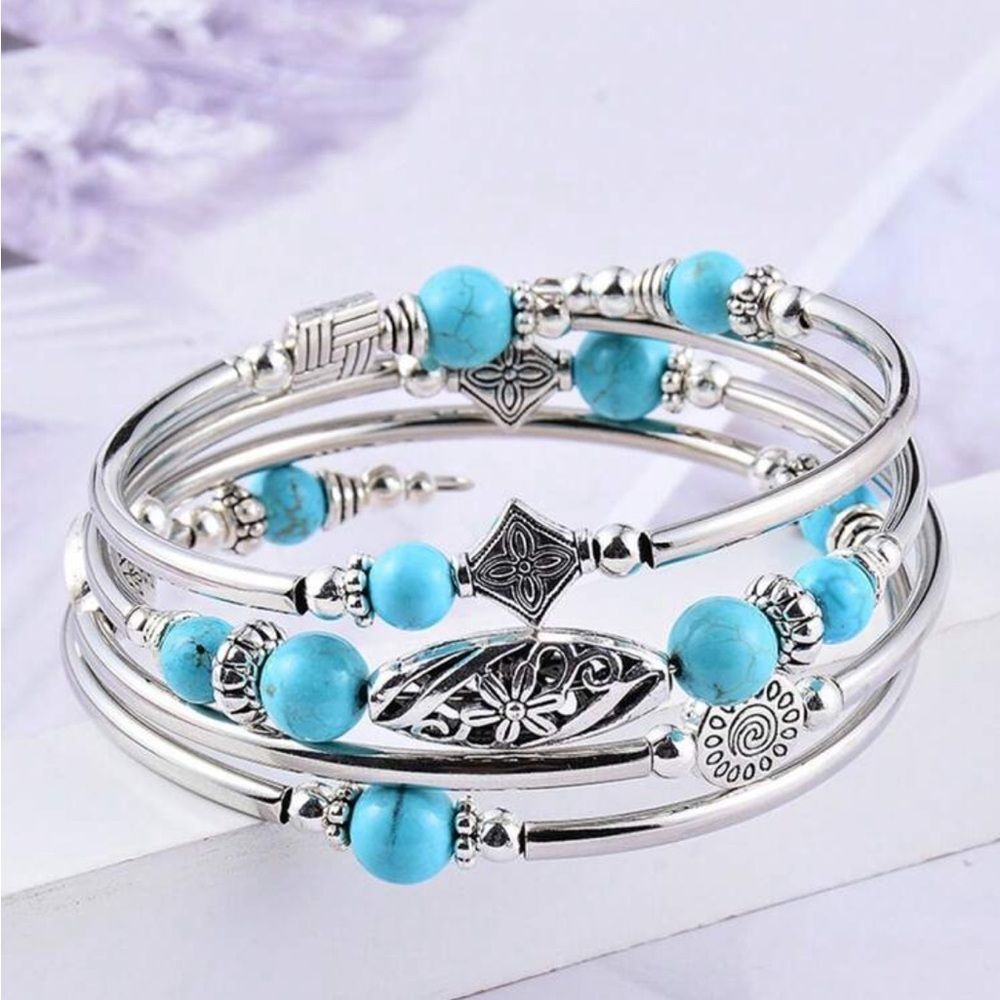 Simple & Elegant Turquoise Beaded Bracelet - Picture 3 of 5